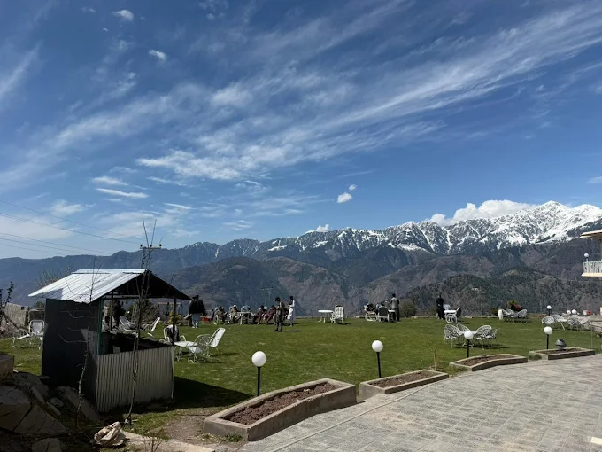 Best hotel in shogran