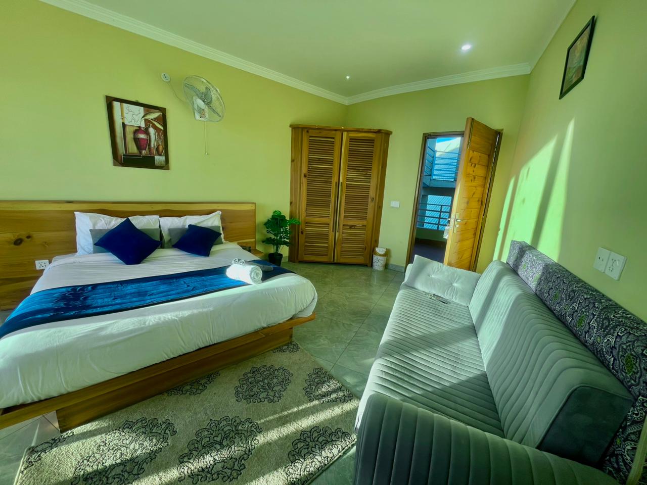 WhatsApp Image 2025-11-06 at 13.06.46_7f6627c8